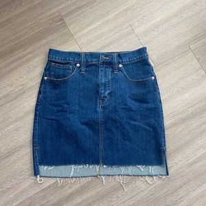*NEW* Madewell dark denim skirt size 26
